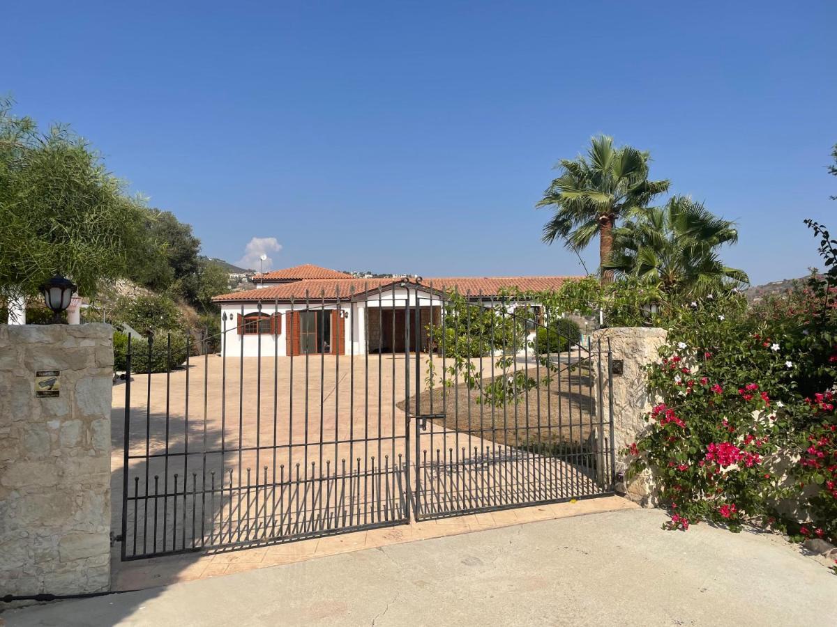 Beautiful Home Paphos Exterior photo