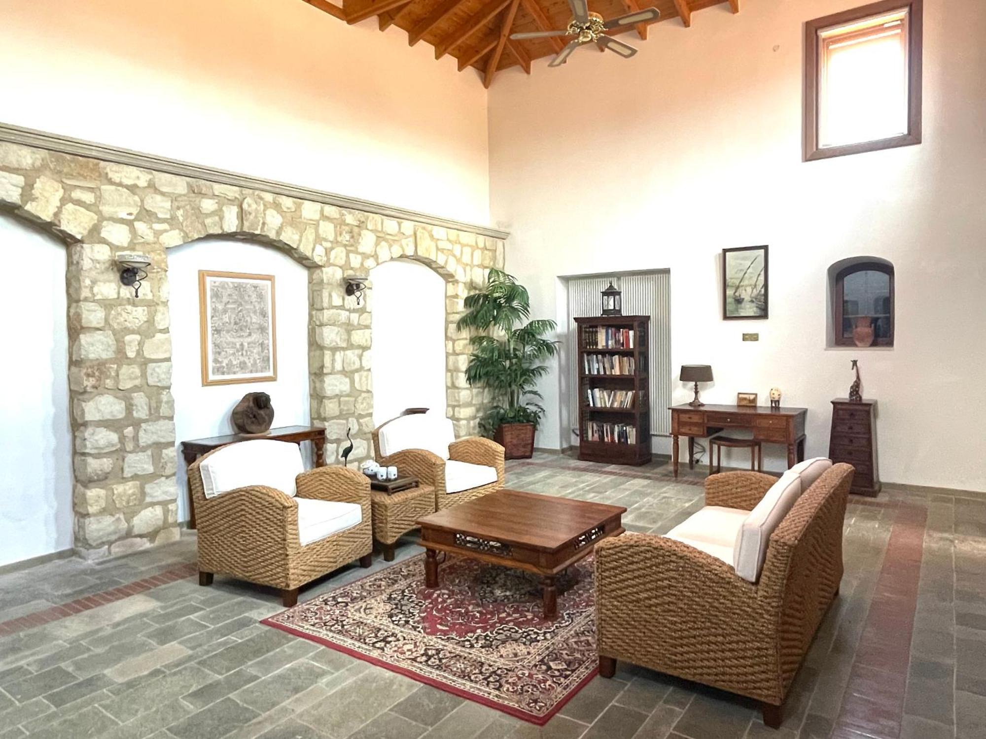 Beautiful Home Paphos Exterior photo